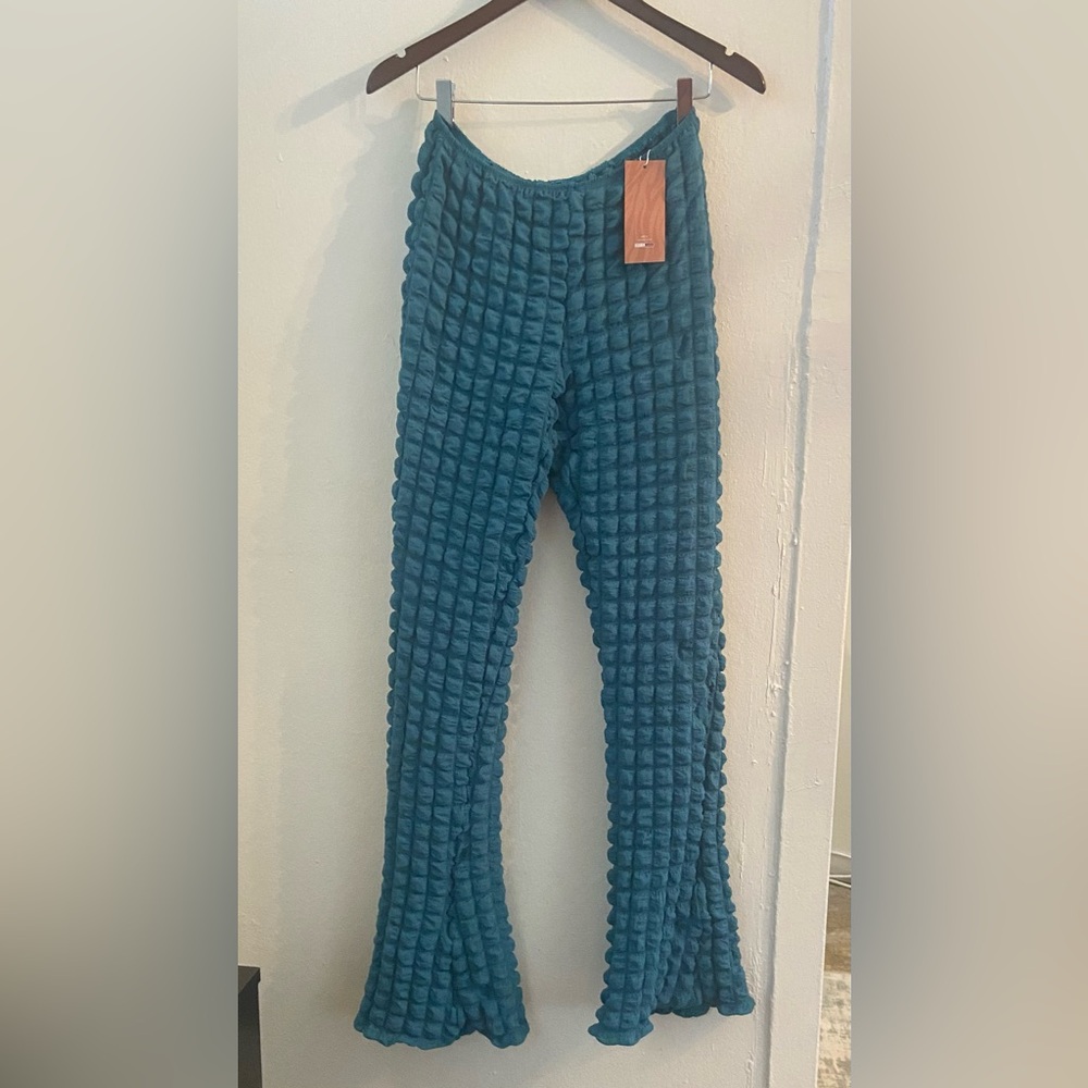 SHEIN Medium   Aqua &  stretch
